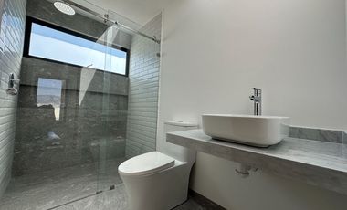 Estrena casa con excelentes espacios y acabados en Lomas del Campanario Norte