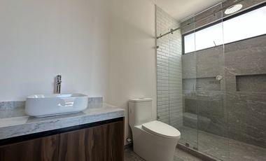 Estrena casa con excelentes espacios y acabados en Lomas del Campanario Norte