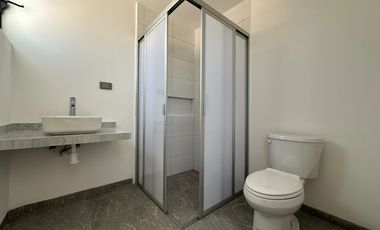 Estrena casa con excelentes espacios y acabados en Lomas del Campanario Norte