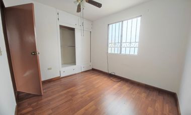 CASA EN VENTA EN COLINAS DE CALIFORNIA TIJUANA, PRIVADA CON PORTÓN