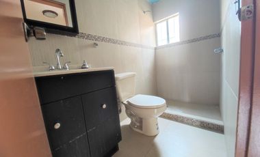 CASA EN VENTA EN COLINAS DE CALIFORNIA TIJUANA, PRIVADA CON PORTÓN