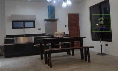 FOR SALE: HOUSE AND LOT IN BIÑAN, LAGUNA‼️