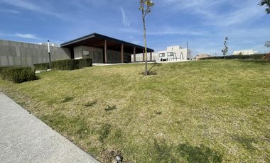 Terreno en Condominio San Lorenzo, Lomas del Campanario Norte
