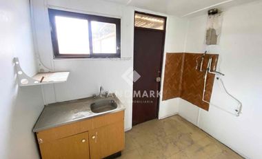 Se vende amplia casa en pleno centro de Calama