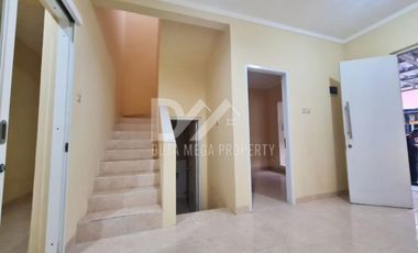 Di Jual Cepat Rumah 2 Lantai Murah BU, dalam Cluster Graha Raya - Tangerang