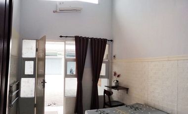Premium Kost Carport Depan Kamar