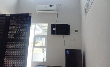 Premium Kost Carport Depan Kamar