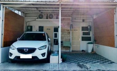 Premium Kost Carport Depan Kamar