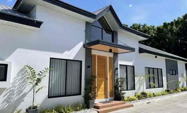 Bungalow House for RENT! w/ Private swimming pool in a secured subdivision Angeles City Pampanga!