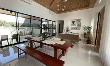 Bungalow House for RENT! w/ Private swimming pool in a secured subdivision Angeles City Pampanga!