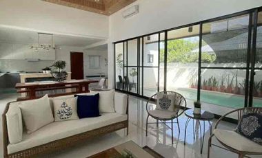Bungalow House for RENT! w/ Private swimming pool in a secured subdivision Angeles City Pampanga!