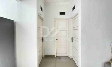 Dijual Rumah Nyaman tanah Luas, Lokasi Strategis Bebas Banjir di Graha Bintaro, Tangerang Selatan