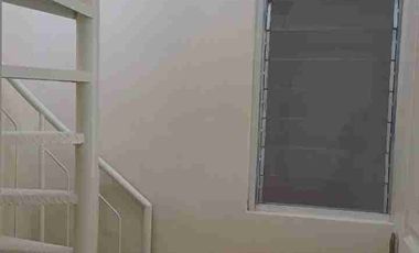 JUAL RUMAH MUNGIL ASRI DI LEBAK SURABAYA (Tjin2Area)