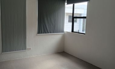 For Quick Sale! Brand-New Condition House & Lot with Upgrades at Buena Park Subdivision!