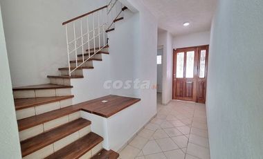 CASA EN VENTA EN LA SUPERMANZANA 18 CALLE CENTELLA