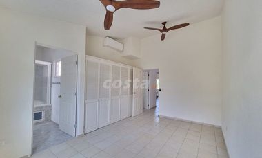 CASA EN VENTA EN LA SUPERMANZANA 18 CALLE CENTELLA