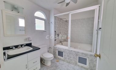 CASA EN VENTA EN LA SUPERMANZANA 18 CALLE CENTELLA