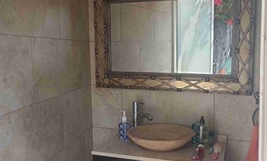 Tlayacapan, Morelos, vendo bonita, cómoda y bien ubicada casa sola, de un solo nivel, buen estilo acorde a la zona, con todos los servicios y escriturada.