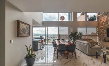 DEPARTAMENTO PENTHOUSE EN VENTA EN LOMAS DE ANGELÓPOLIS III, PUEBLA.