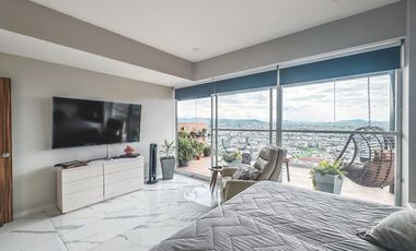 DEPARTAMENTO PENTHOUSE EN VENTA EN LOMAS DE ANGELÓPOLIS III, PUEBLA.