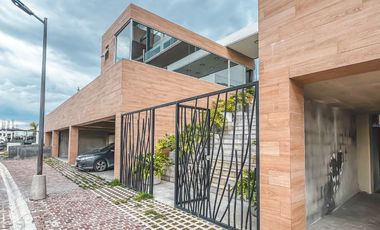 DEPARTAMENTO PENTHOUSE EN VENTA EN LOMAS DE ANGELÓPOLIS III, PUEBLA.