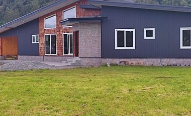 Casa en Parcela Chamiza