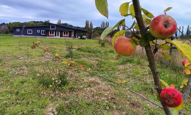 Casa en Parcela Chamiza