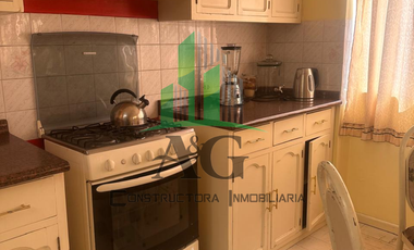 ALQUILO LINDO Y COMODO DEPARTAMENTO DE 120mt. EN URBANIZACION CERRADA. CAYMA CERCA AL MOLL PLAZA AREQUIPA CENTRO, CON 2 DORMITORIOS Y 1 BAÑO, ESTUDIO