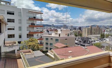 Arriendo departamento 4 dormitorios cada uno con baño, Quito Tenis