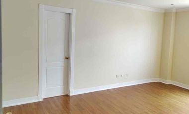 Arriendo departamento 4 dormitorios cada uno con baño, Quito Tenis