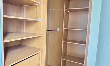 Arriendo departamento 4 dormitorios cada uno con baño, Quito Tenis