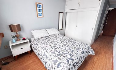 Casa Familiar en Calle Cerrada – ¡Privacidad y Conectividad!