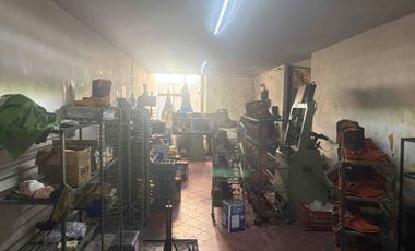 RENTO BODEGA EN LOMA BONITA