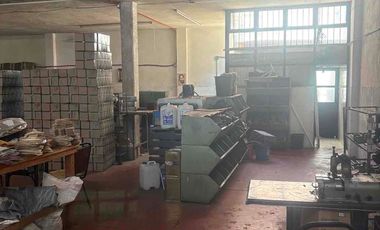 RENTO BODEGA EN LOMA BONITA