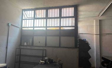 RENTO BODEGA EN LOMA BONITA