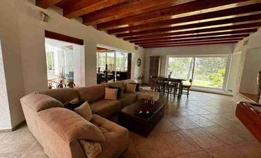 Club de Golf Vallescondido Residencia en Venta con Alberca