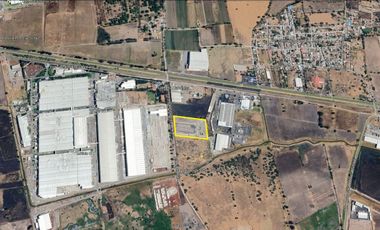 LOTES INDUSTRIALES EN VENTA A UN COSTADO DE LABORATORIOS PISA, TLAJOMULCO DE ZÚÑIGA
