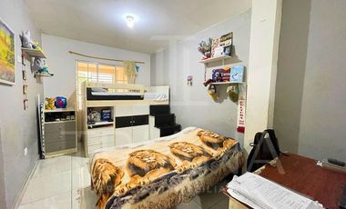CASA EN VENTA LOS ROSALES SANTO DOMINGO