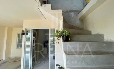 CASA EN VENTA LOS ROSALES SANTO DOMINGO