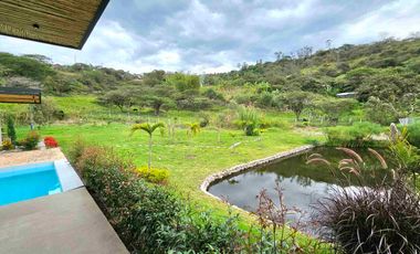 EN VENTA - CASA VACACIONAL EN YUNGUILLA, CON 4 HABITACIONES