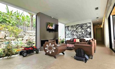 EN VENTA - CASA VACACIONAL EN YUNGUILLA, CON 4 HABITACIONES