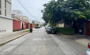 Venta de Amplio Departamento en Chorrillos – Excelente Ubicación