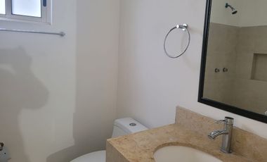 CASA AMUEBLADA EN RENTA ALMERIA APODACA