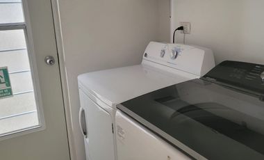 CASA AMUEBLADA EN RENTA ALMERIA APODACA