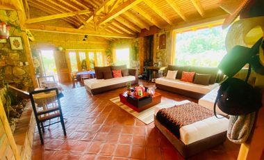 🏠En Venta Casa Rústica de 3 Dormitorios en Sinincay, rodeada de naturaleza🌳