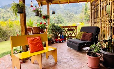 🏠En Venta Casa Rústica de 3 Dormitorios en Sinincay, rodeada de naturaleza🌳