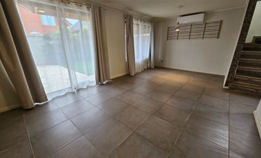 CASA EN EL AVELLANO IV