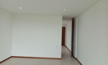 SE ARRIENDA LINDA OFICINA EN OFICHIA