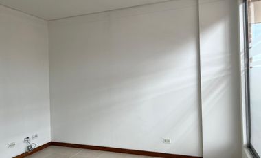 SE ARRIENDA LINDA OFICINA EN OFICHIA