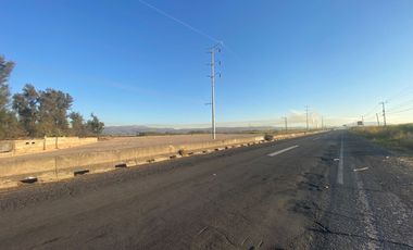 Terreno en venta en Tala, Jalisco a pie de carretera